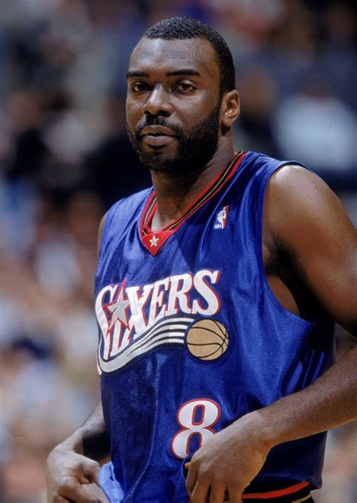 Aaron McKie (Basketball Player) - 나이, 생일, 약력, 사실, 가족, 순자산, 신장 등