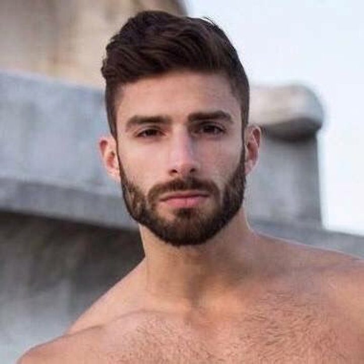 Adam Ayash (Model) - Age, Birthday, Bio, Facts, Family, Net Worth, Height & More