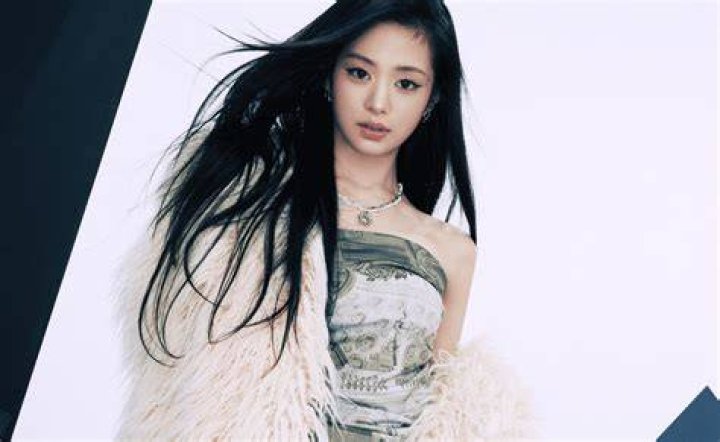 Ahyeon (Pop Singer) - Age, Birthday, Bio, Facts, Family, Net Worth, Height & More
