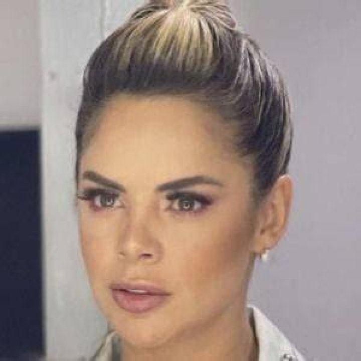 Alejandra Serje (Model) - Age, Birthday, Bio, Facts, Family, Net Worth, Height & More