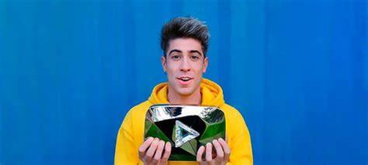 Alejo Igoa (Estrella de YouTube) - Edad, cumpleaños, biografía, hechos, familia, patrimonio neto, altura y más