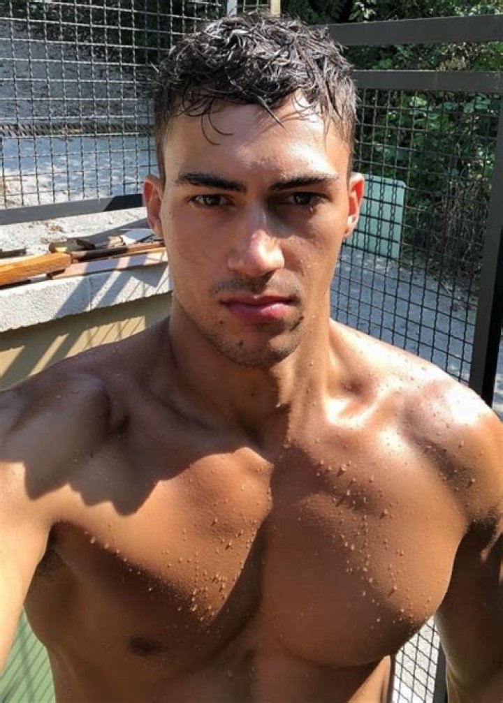 Alessio Pozzi (Model) - Age, Birthday, Bio, Facts, Family, Net Worth, Height & More