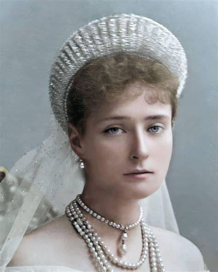Alexandra Feodorovna (Empress) - Age, Birthday, Bio, Facts, Family, Net Worth, Height & More