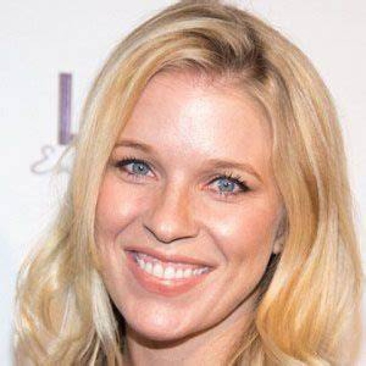 Alicia Leigh Willis (Soap Opera Actress) - Age, Birthday, Bio, Facts, Family, Net Worth, Height & More