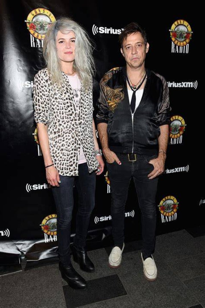 Alison Mosshart (Rock Singer) - Age, Birthday, Bio, Facts, Family, Net Worth, Height & More