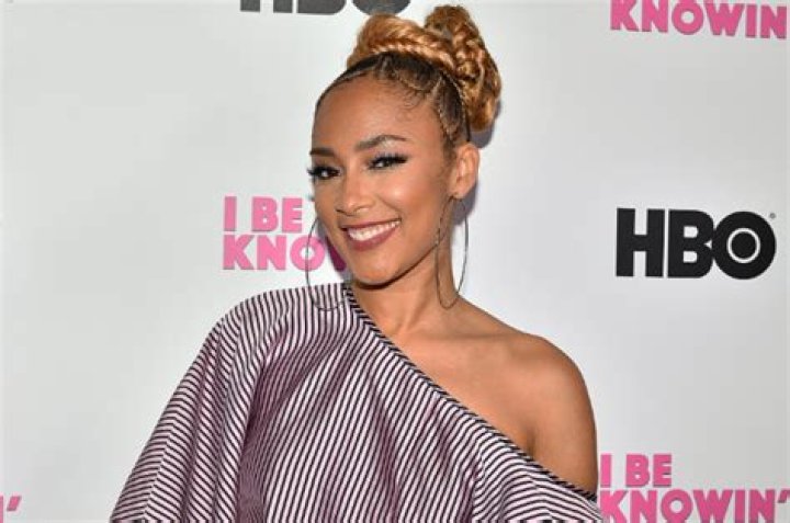 Amanda Seales (Comedian) - Age, Birthday, Bio, Facts, Family, Net Worth, Height & More