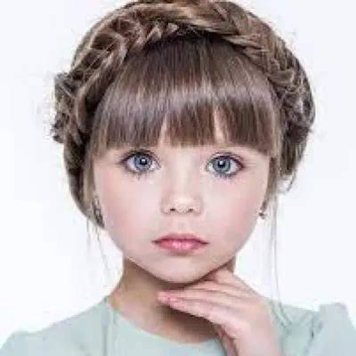 Anastasiya Knyazeva (Instagram Star) - Age, Birthday, Bio, Facts, Family, Net Worth, Height & More