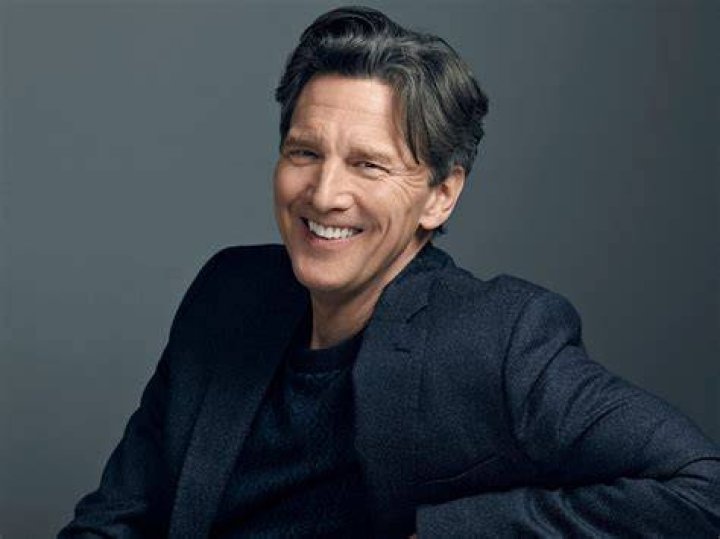Andrew McCarthy (Movie Actor) - Age, Birthday, Bio, Facts, Family, Net Worth, Height & More