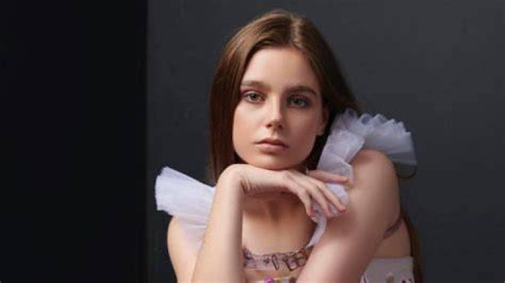 Annaka Fourneret (TV Actress) - Age, Birthday, Bio, Facts, Family, Net Worth, Height & More
