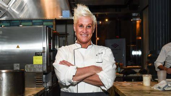 Anne Burrell (Chef) - Age, Birthday, Bio, Facts, Family, Net Worth, Height & More