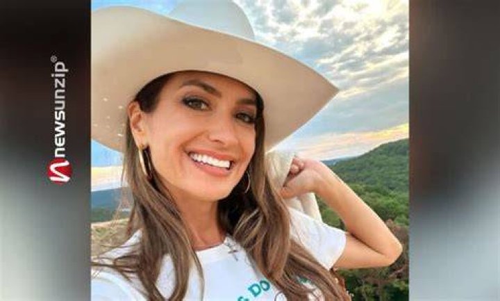 Annie Bosko (Country Singer) - Age, Birthday, Bio, Facts, Family, Net Worth, Height & More