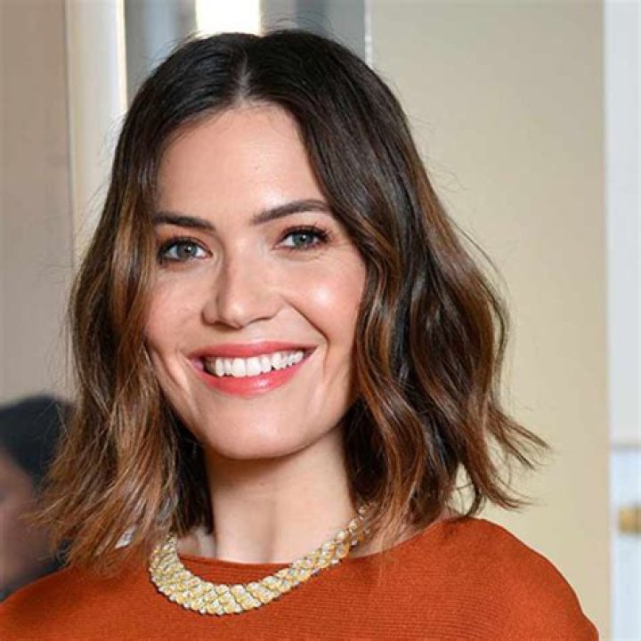 Apakah Mandy Moore lebih hebat?