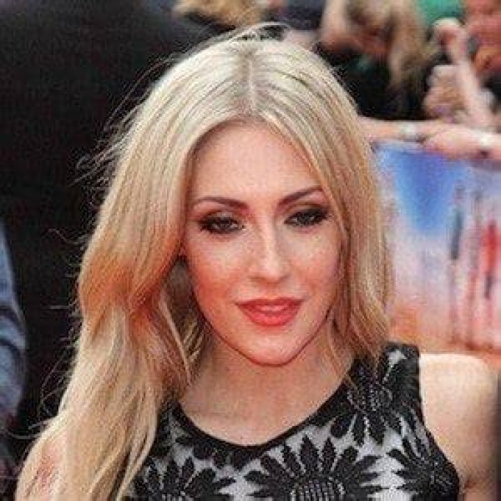 Ashley Emma (Instagram Star) - Age, Birthday, Bio, Facts, Family, Net Worth, Height & More