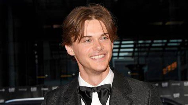 Astrology Birth Chart of Christopher Briney (TV Actor) 2024