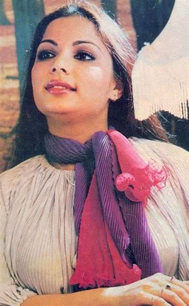 Babra Sharif (Movie Actress) - Age, Birthday, Bio, Facts, Family, Net Worth, Height & More