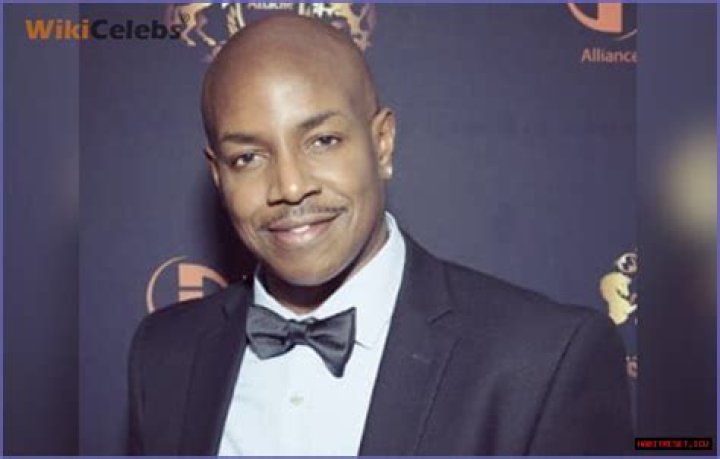Baron Batch (Football Player) - Age, Birthday, Bio, Facts, Family, Net Worth, Height & More