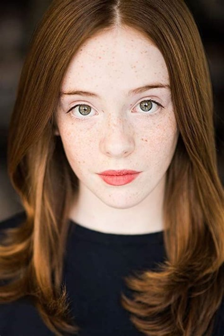 Beatrice Kitsos (TV Actress) - Age, Birthday, Bio, Facts, Family, Net Worth, Height & More