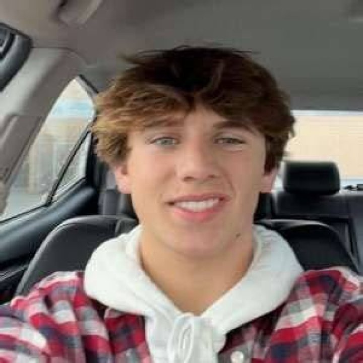 Bennett Jeppsen (TikTok Star) - Age, Birthday, Bio, Facts, Family, Net Worth, Height & More