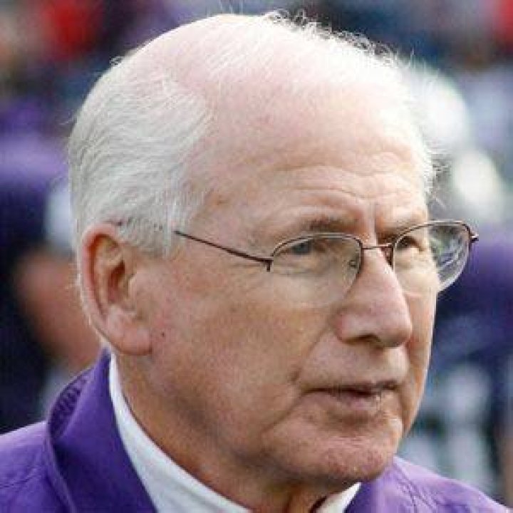 Bill Snyder (Football Coach) - Age, Birthday, Bio, Facts, Family, Net Worth, Height & More