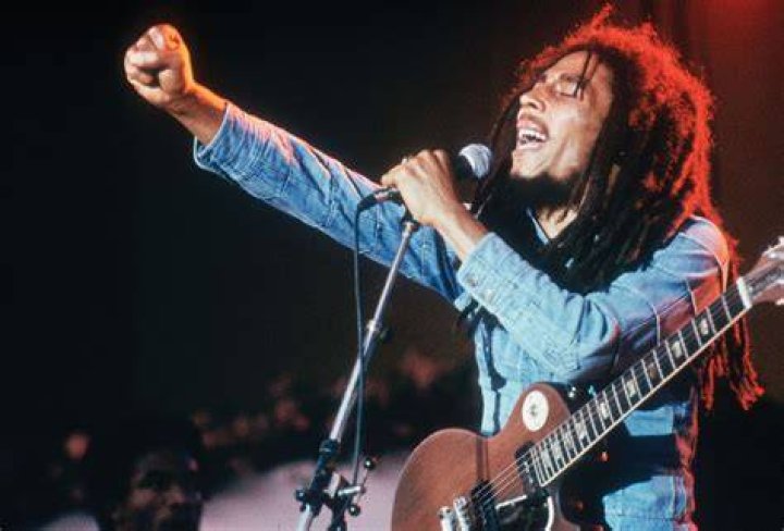 Bob Marley (Reggae Singer) - Age, Birthday, Bio, Facts, Family, Net Worth, Height & More