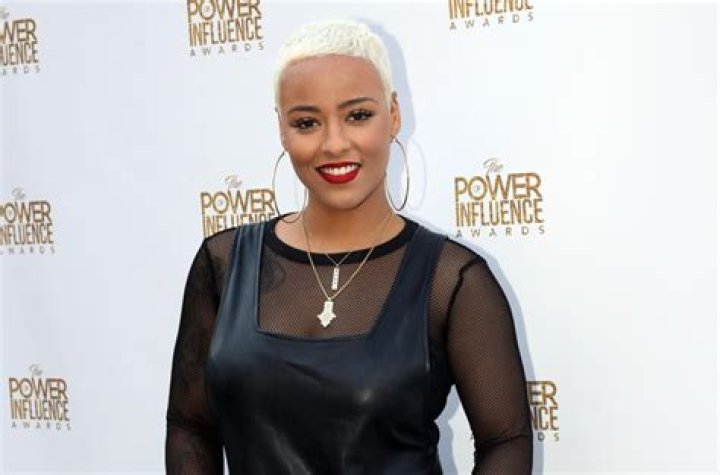 Bobbi Storm (Gospel Singer) - Age, Birthday, Bio, Facts, Family, Net Worth, Height & More
