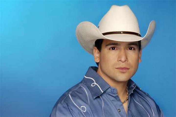 Bobby Pulido (World Music Singer) - Age, Birthday, Bio, Facts, Family, Net Worth, Height & More