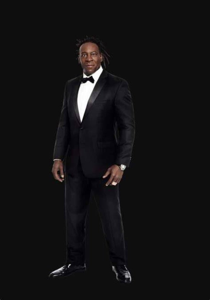Booker T (Wrestler) - Age, Birthday, Bio, Facts, Family, Net Worth, Height & More