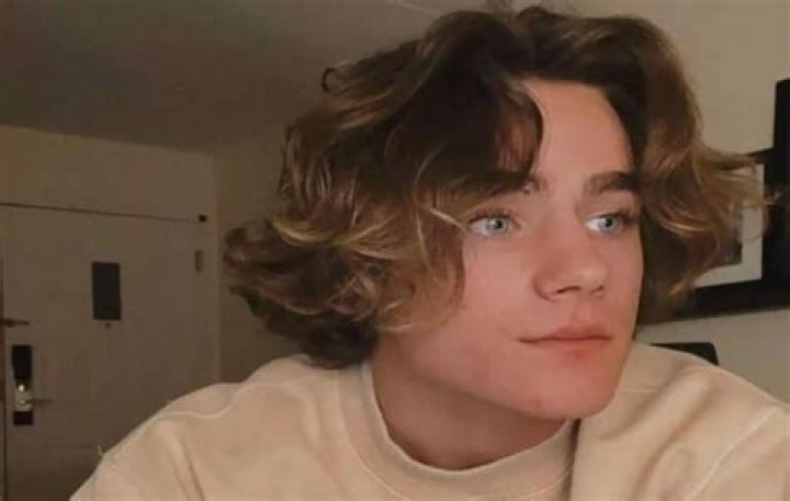 Brady Hepner (Movie Actor) - Age, Birthday, Bio, Facts, Family, Net Worth, Height & More