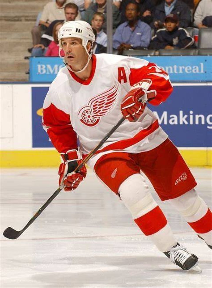 Brendan Shanahan (Hockey Player) - Age, Birthday, Bio, Facts, Family, Net Worth, Height & More
