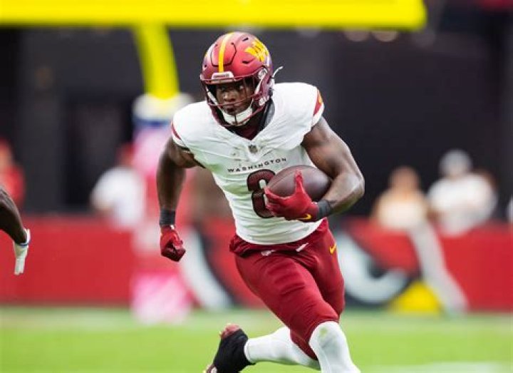 Brian Robinson Jr. (Football Player) - Age, Birthday, Bio, Facts, Family, Net Worth, Height & More