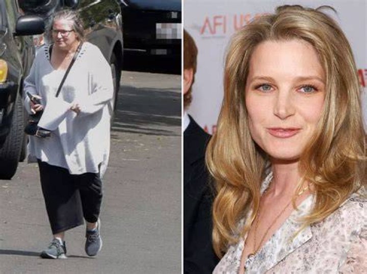 Bridget Fonda (Movie Actress) - Age, Birthday, Bio, Facts, Family, Net Worth, Height & More