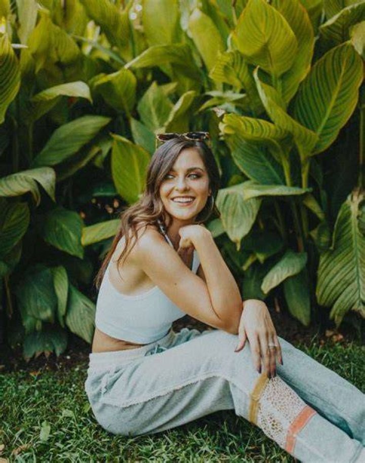 Bridgette Feuerstein (Instagram Star) - Age, Birthday, Bio, Facts, Family, Net Worth, Height & More