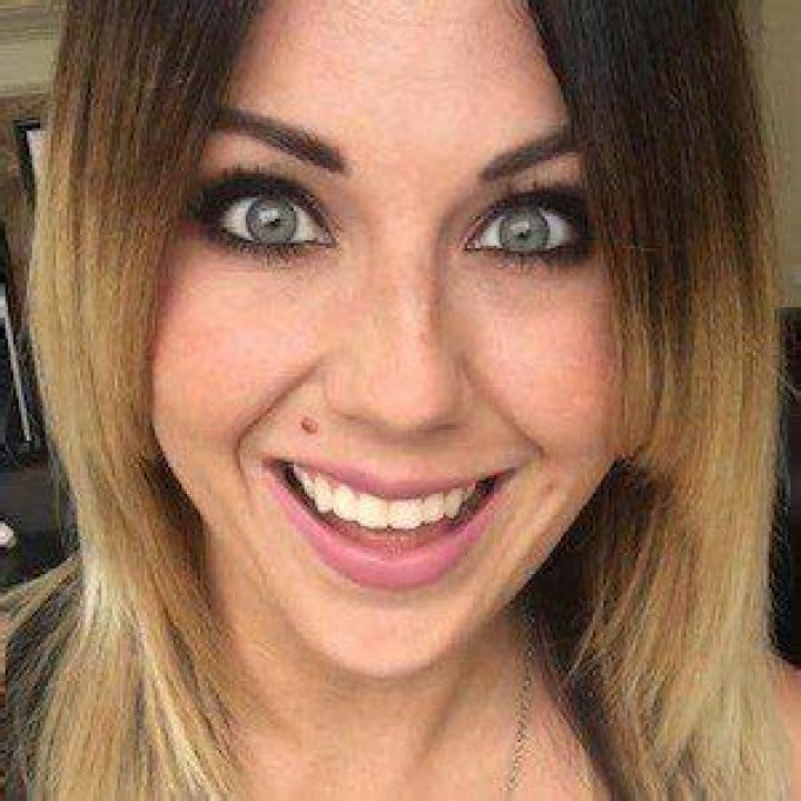 Brittney Brombacher (YouTube Star) - Age, Birthday, Bio, Facts, Family, Net Worth, Height & More