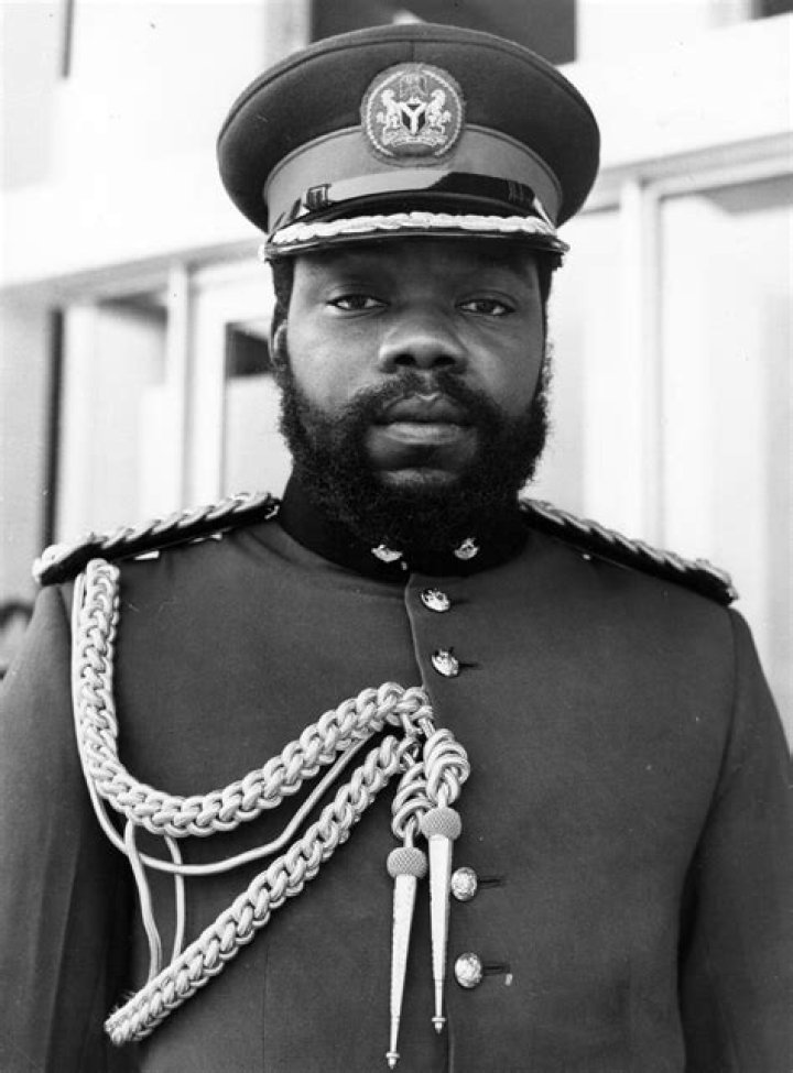C Odumegwu Ojukwu (World Leader) - Age, Birthday, Bio, Facts, Family, Net Worth, Height & More
