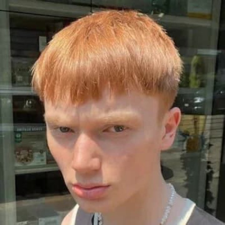 Calum Harper (Model) - Age, Birthday, Bio, Facts, Family, Net Worth, Height & More