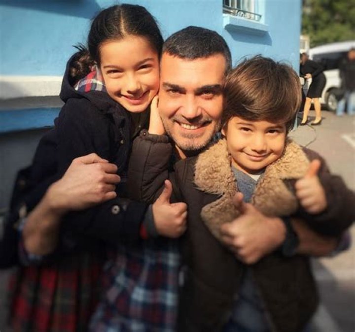 Caner Cindoruk (Movie Actor) - العمر ، تاريخ الميلاد ، السيرة الذاتية ، الحقائق ، الأسرة ، صافي الثروة ، الطول والمزيد