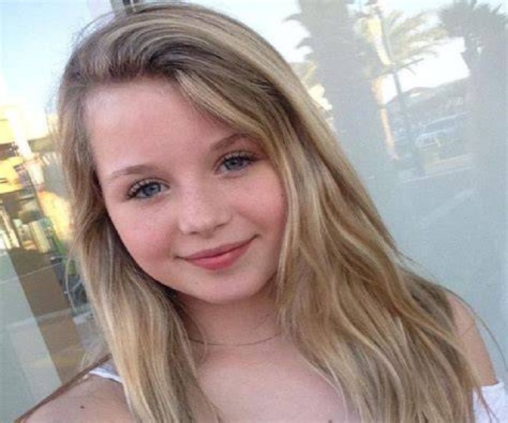 Carissa Adee (YouTube Star) - Age, Birthday, Bio, Facts, Family, Net Worth, Height & More