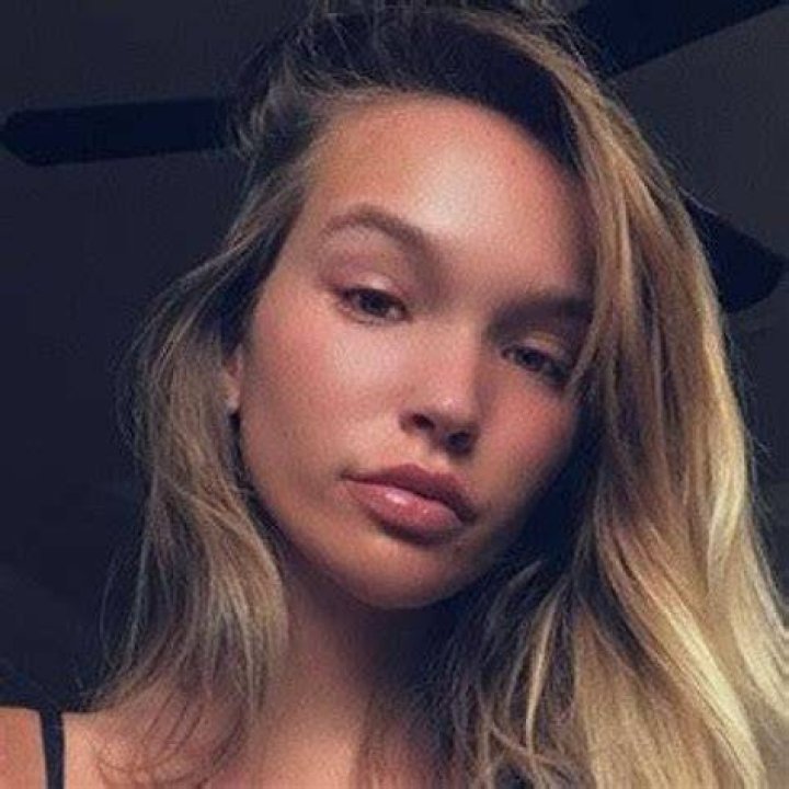 Cheeseaholic (YouTube Star) - Age, Birthday, Bio, Facts, Family, Net Worth, Height & More