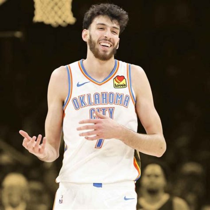 Chet Holmgren (Basketball Player) - Age, Birthday, Bio, Facts, Family, Net Worth, Height & More