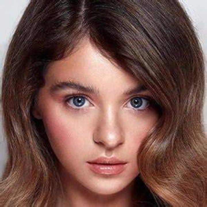 Chloe Lockley-Middleton (Model) - Age, Birthday, Bio, Facts, Family, Net Worth, Height & More