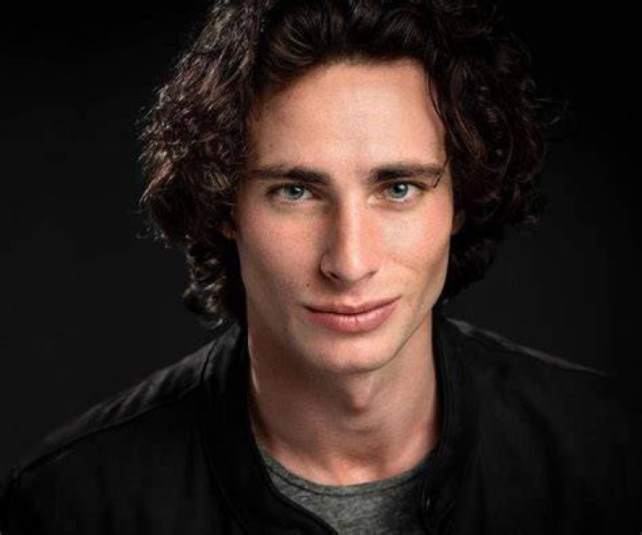Chris Barnett (TikTok Star) - Age, Birthday, Bio, Facts, Family, Net Worth, Height & More