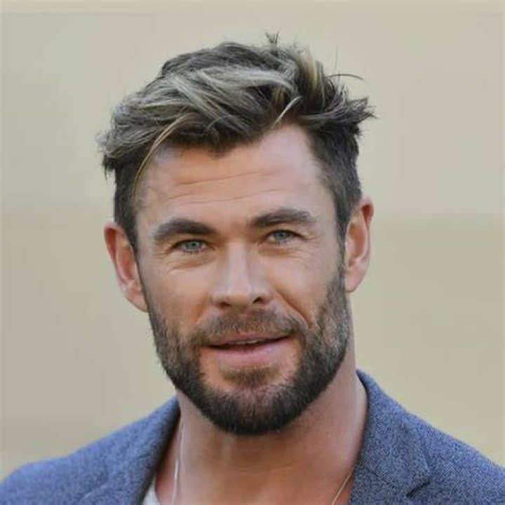 Chris Hemsworth (Movie Actor) - Age, Birthday, Bio, Facts, Family, Net Worth, Height & More