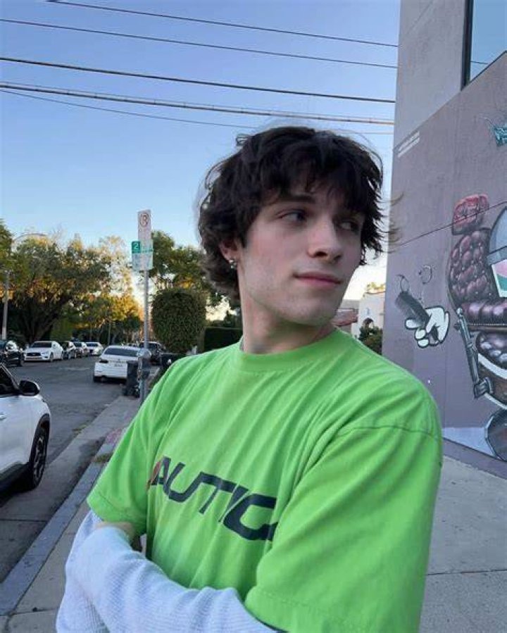 Christopher Sturniolo (TikTok Star) - Age, Birthday, Bio, Facts, Family, Net Worth, Height & More