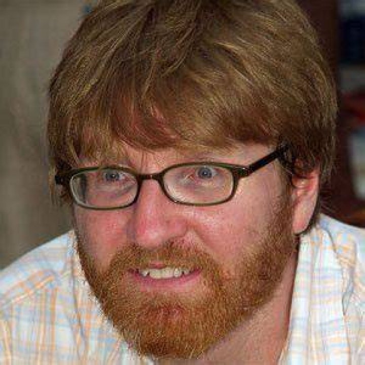 Chuck Klosterman (Novelist) - Age, Birthday, Bio, Facts, Family, Net Worth, Height & More