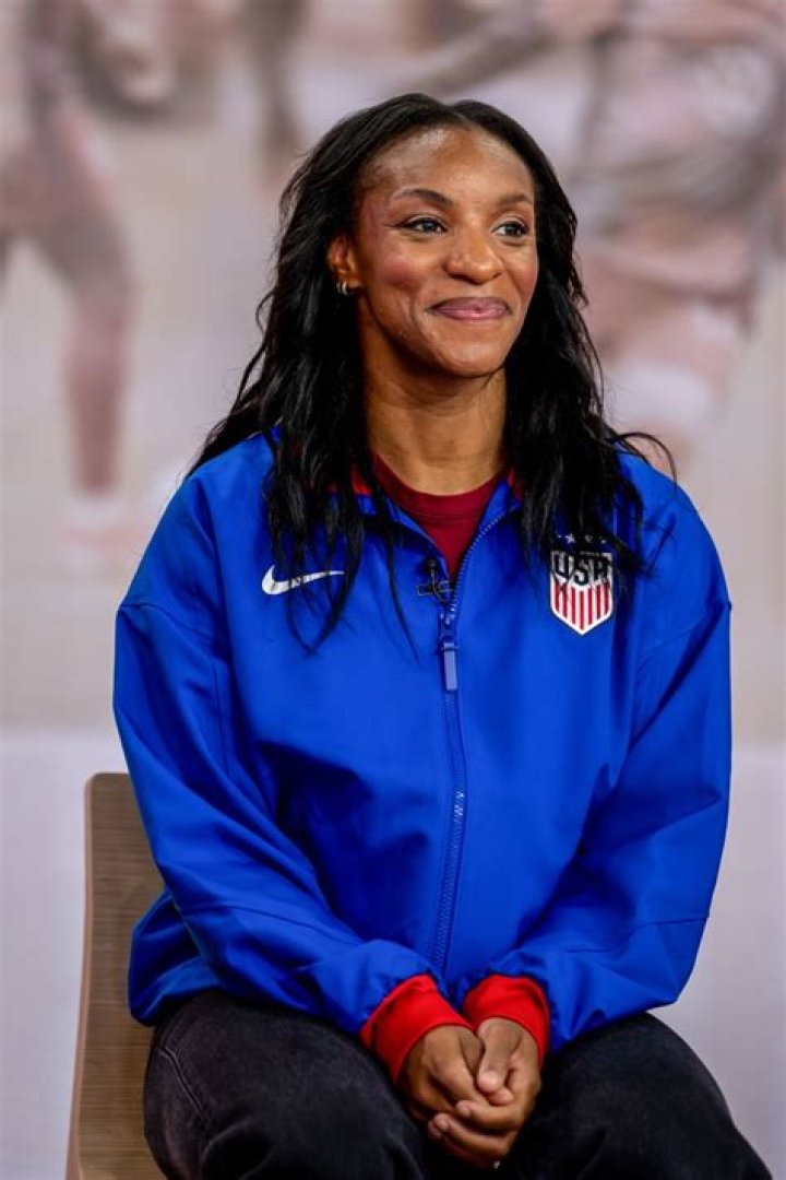 Crystal Dunn (Soccer Player) - Age, Birthday, Bio, Facts, Family, Net Worth, Height & More