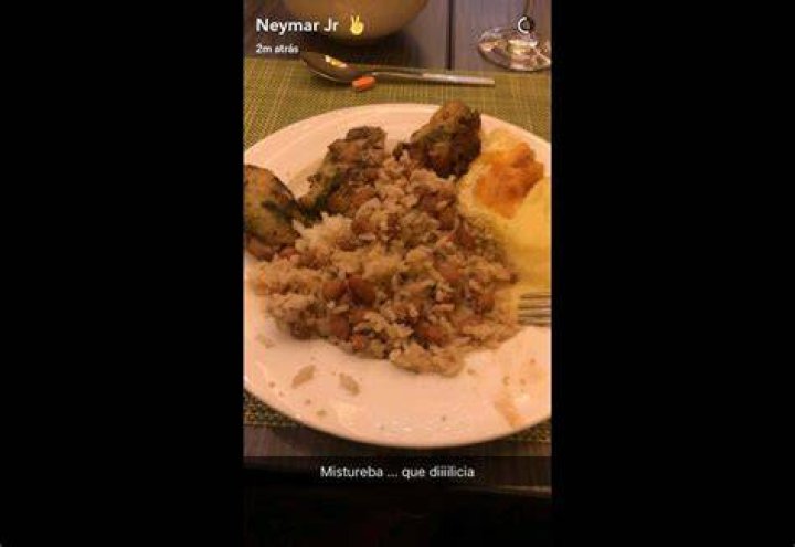¿Cuál es la comida favorita de Neymar? – Celebrity.fm