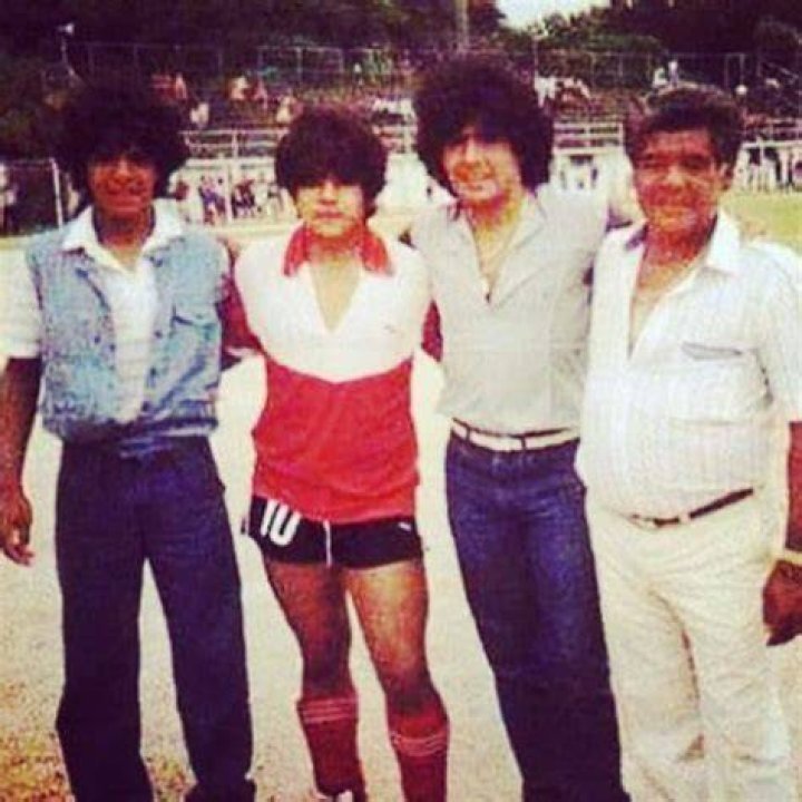 ¿Cuántos hermanos tenía Julian Bond?