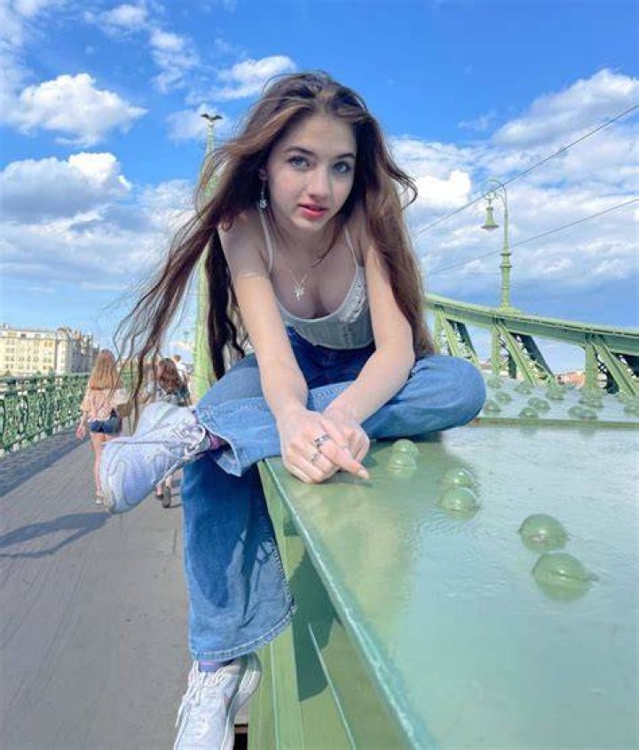 Dana Taranova (Instagram Star) - Age, Birthday, Bio, Facts, Family, Net Worth, Height & More