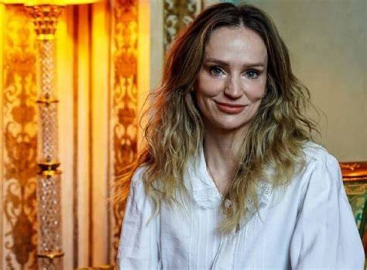 Danae Mercer (Journalist) - Age, Birthday, Bio, Facts, Family, Net Worth, Height & More