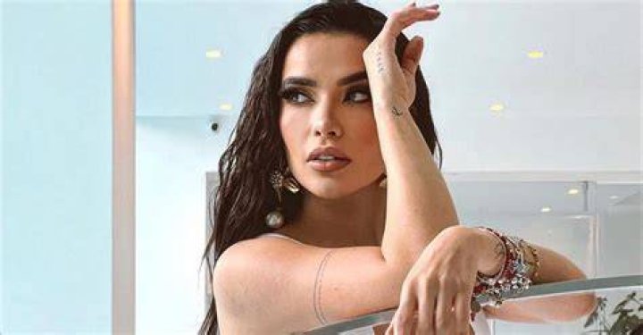 Dania Méndez (Instagram Star) - Age, Birthday, Bio, Facts, Family, Net Worth, Height & More
